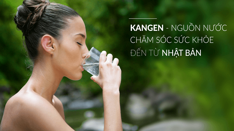 Nước ION Kiềm hoàn toàn phù hợp với phương châm ăn uống trên vì là loại nước uống giàu tính Kiềm và chất khoáng tự nhiên.